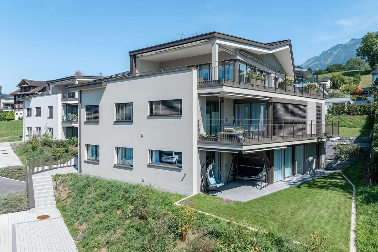 Appartamento esclusivo di 5,5 stanze con vista lago e accesso diretto all'ascensore - Foto 1 di 15