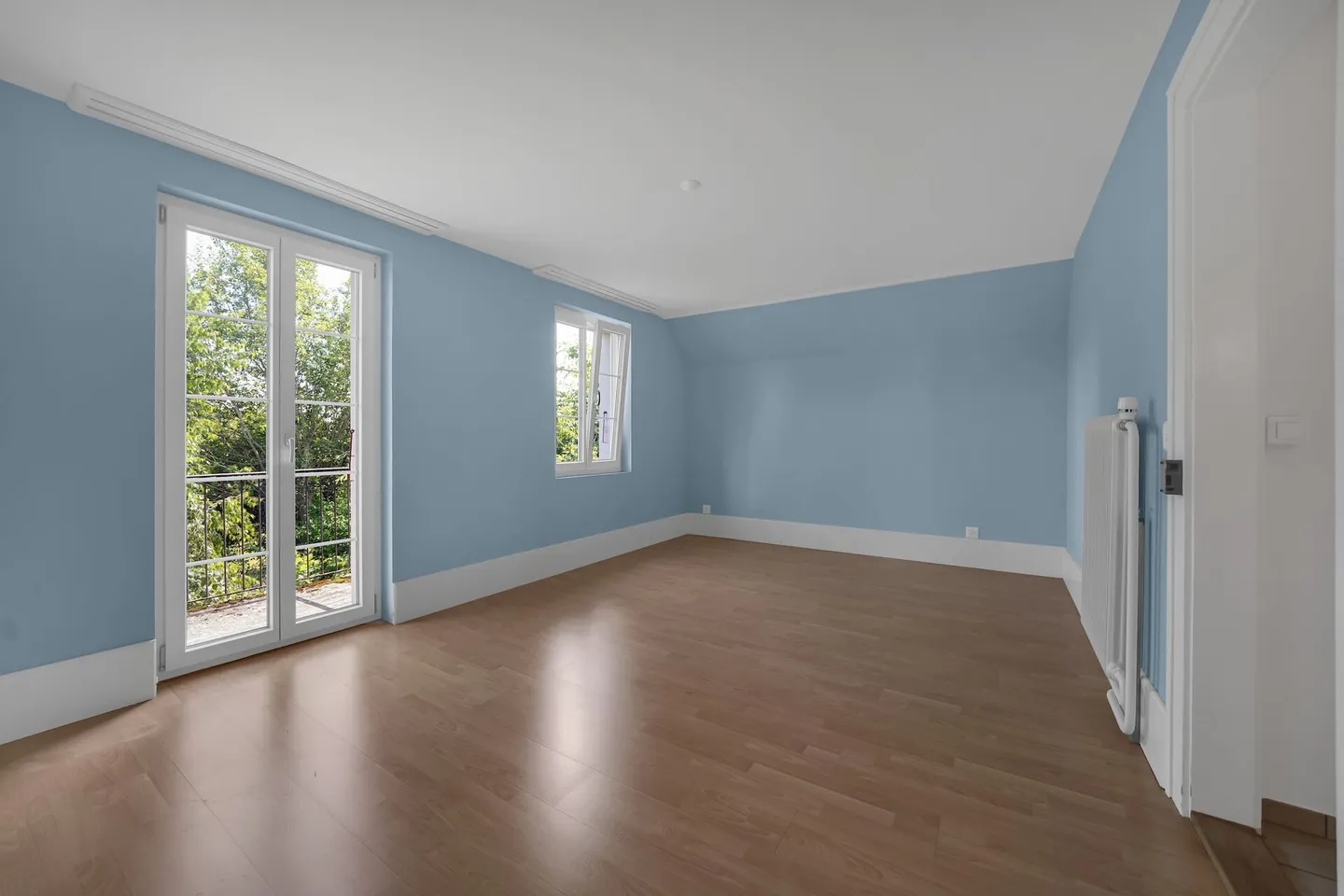 Charming, Central Single-Family Home with Garden in Herzogenbuchsee - Photo 11 of 19