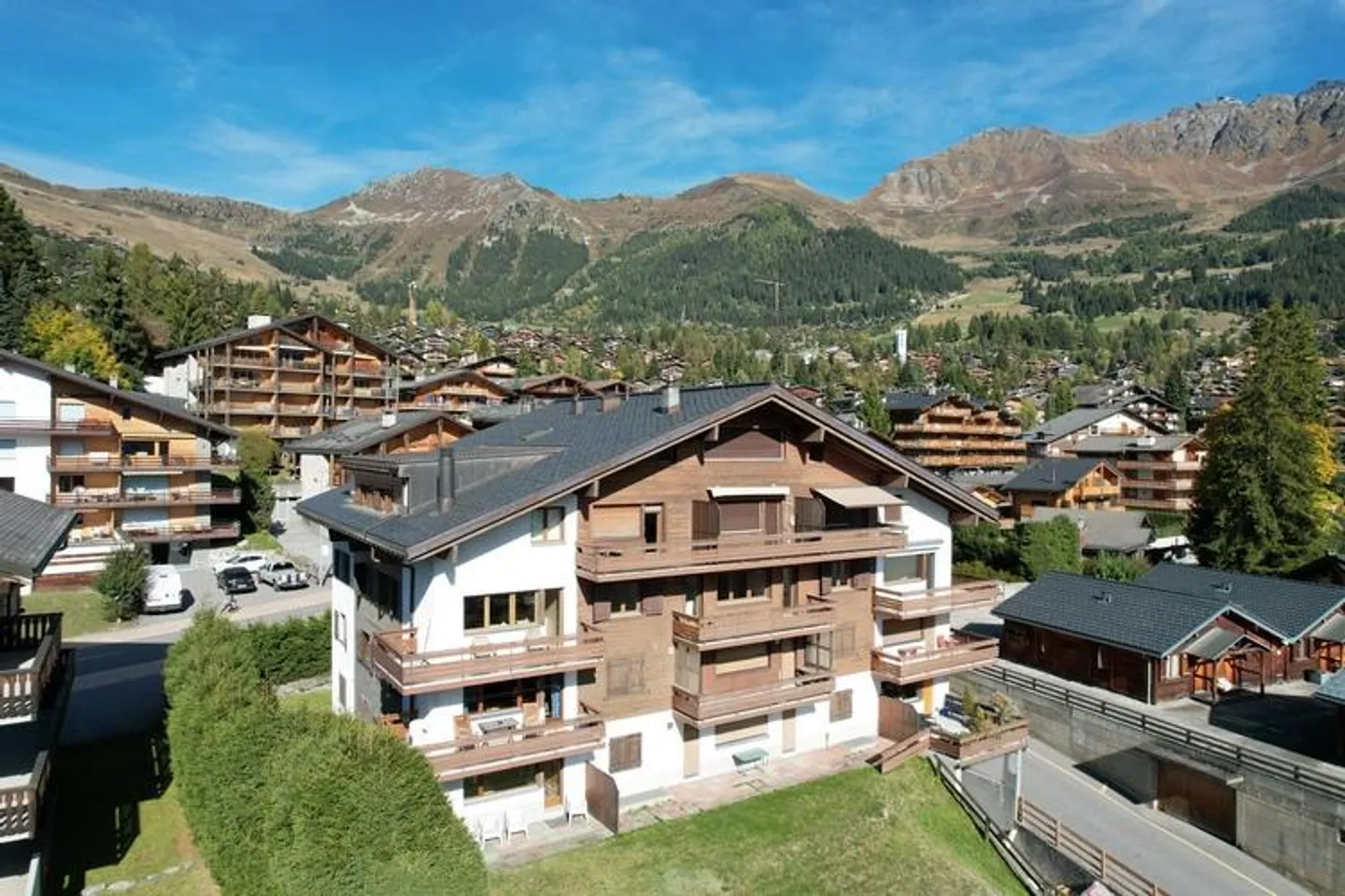 5-Zimmer-Wohnung - Foto 1 von 12