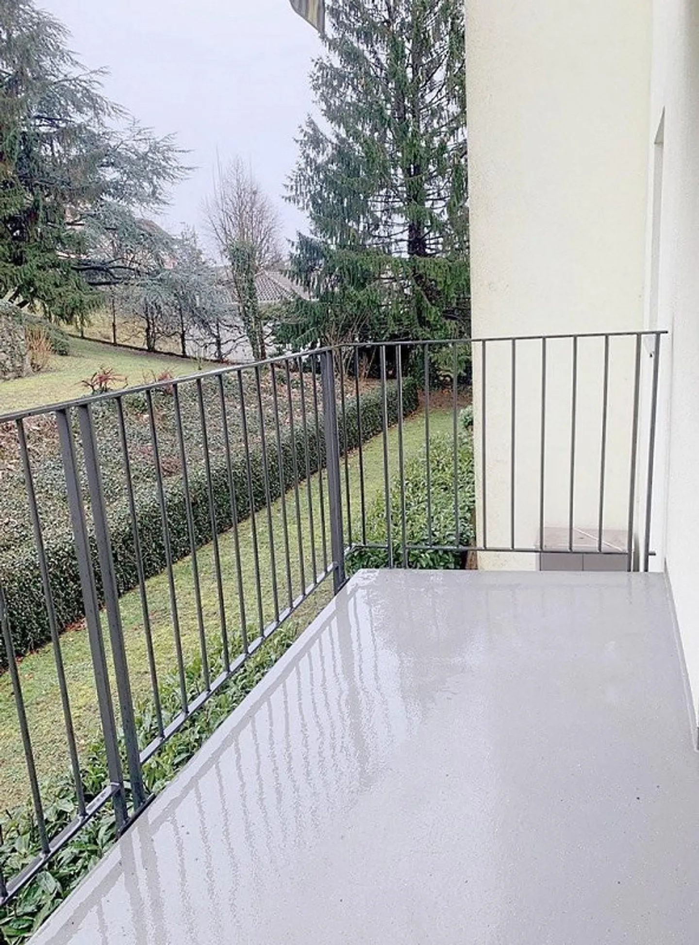 Zona tranquilla sulle alture di Vevey - Foto 3 di 11