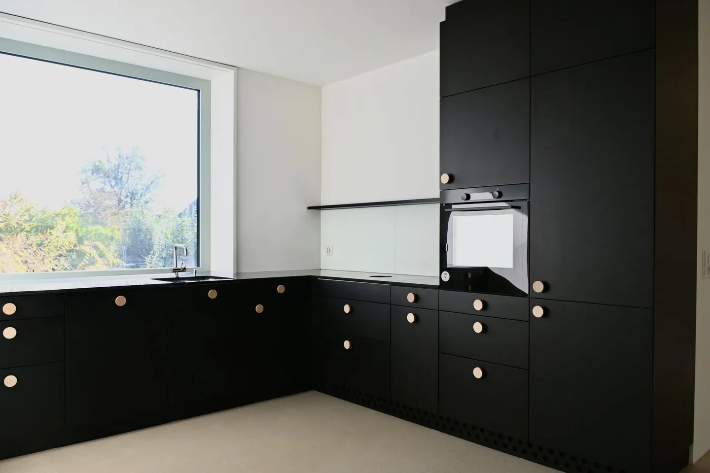 Modern and Charming 4.5 Room Apartment in Flawil - Photo 4 of 12