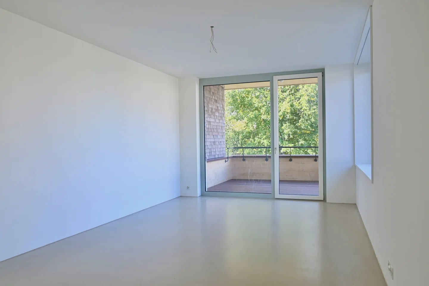 Modern and Charming 4.5 Room Apartment in Flawil - Photo 6 of 12