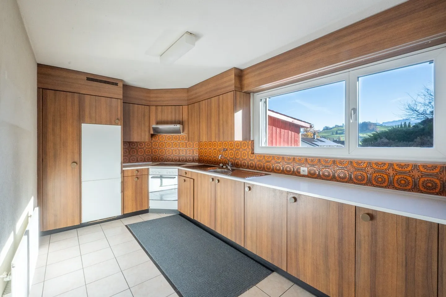 Living, Family, Working: 8.5-Room Single-Family House - Photo 7 of 13