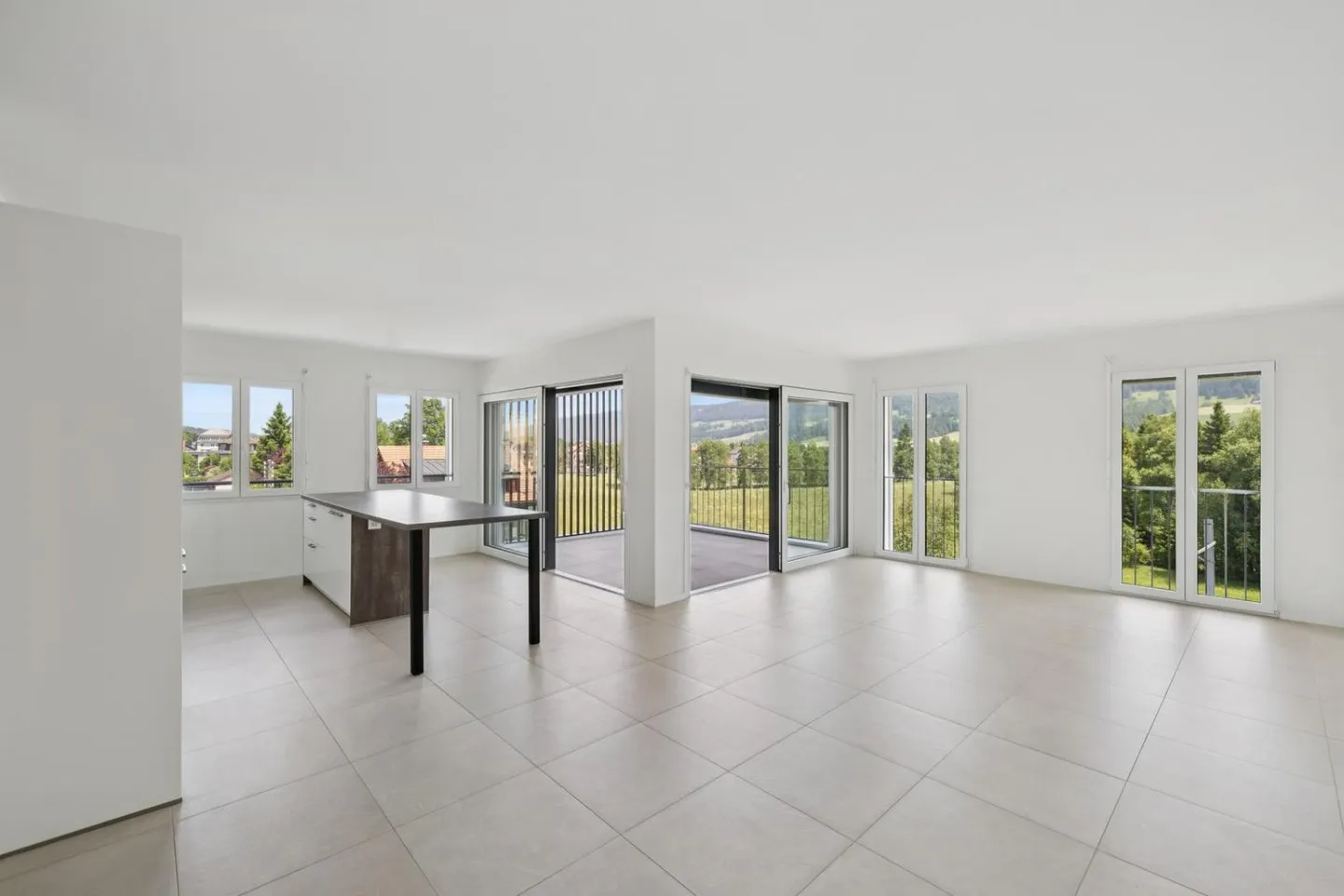 Helle 3,5-Zimmer-Wohnung - MINERGIE - Foto 1 von 13