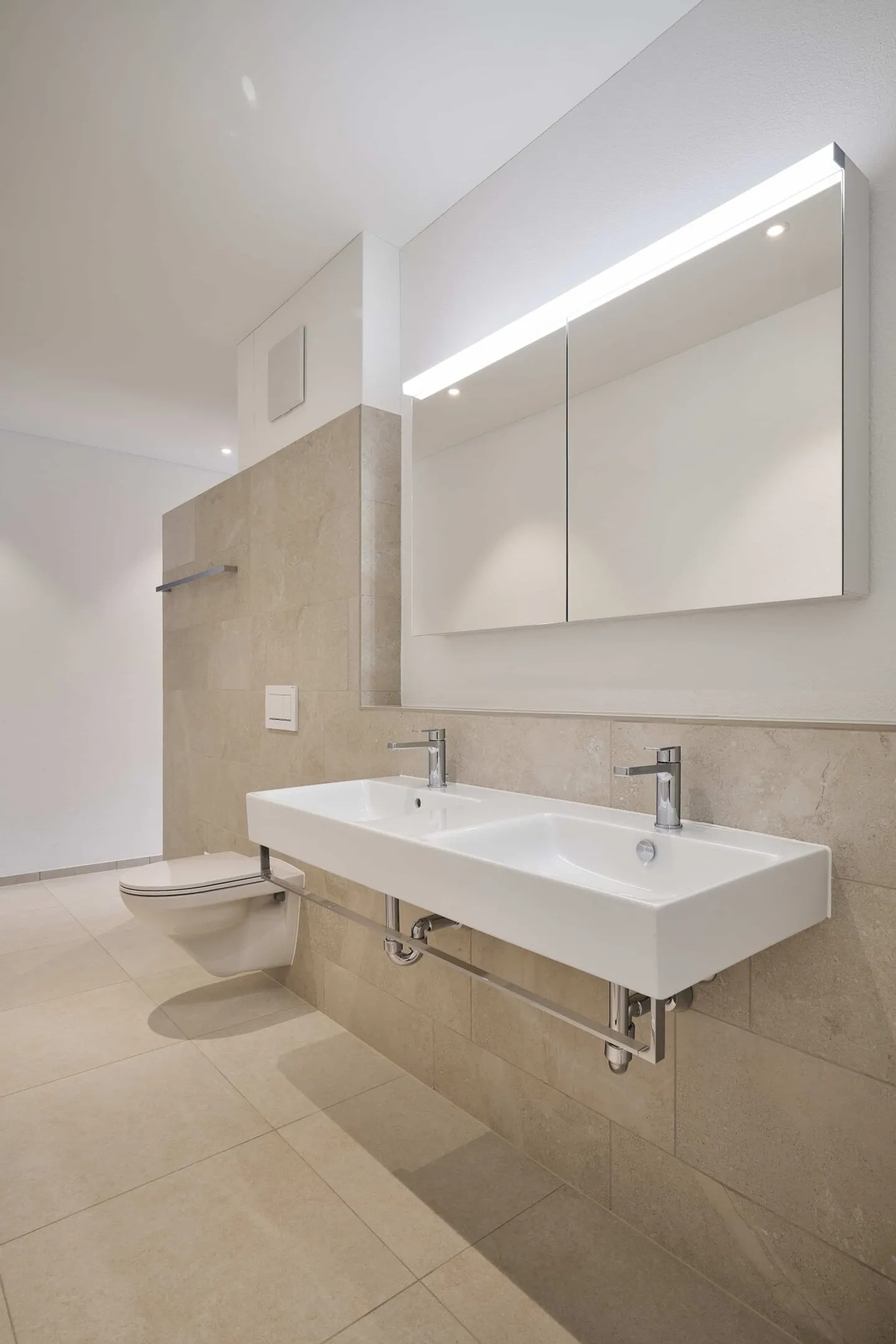 Modern 4.5 Room Ground Floor Apartment in Blumenau - Photo 3 of 8