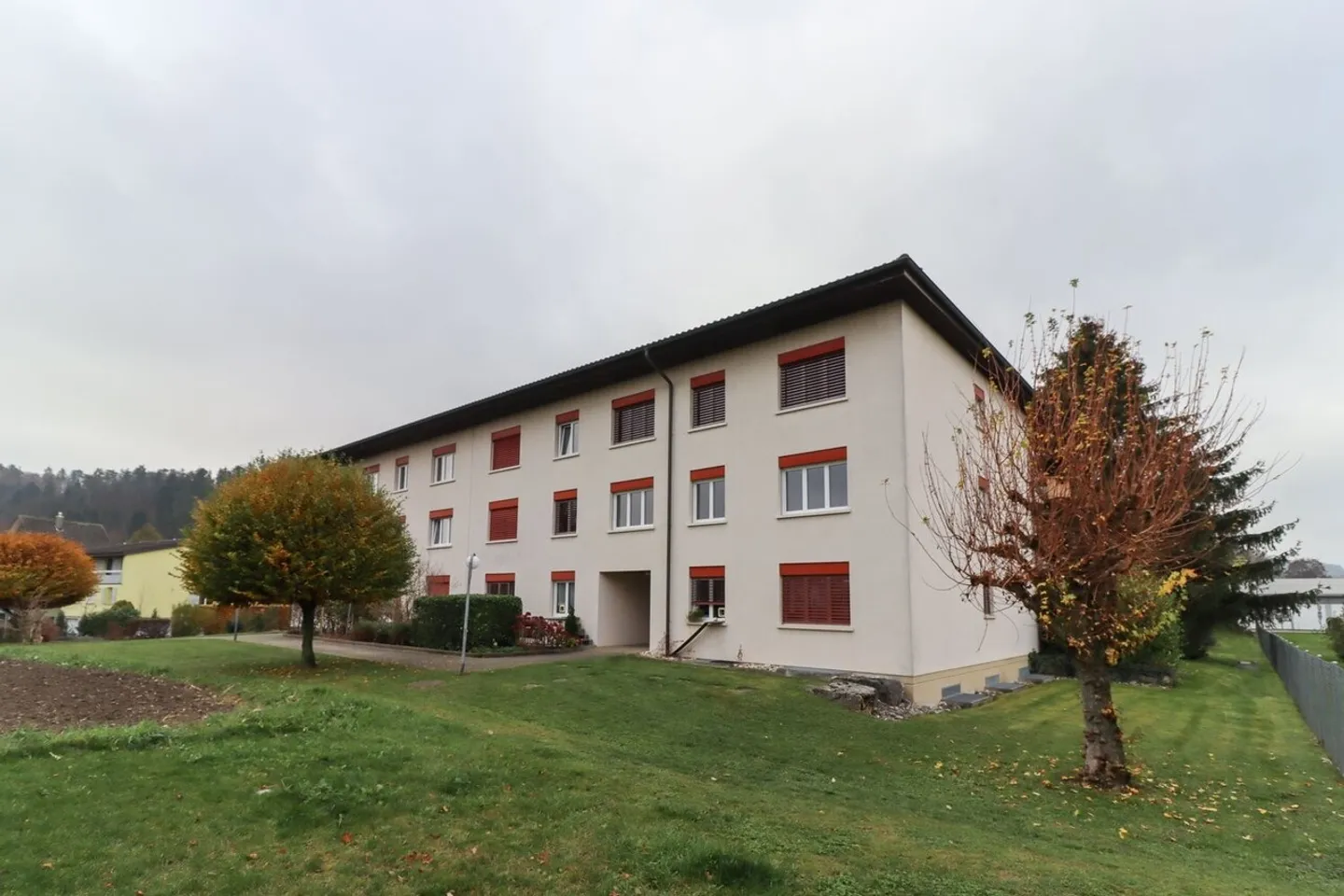 Appartamento 3.5 locali con vista sul verde - Foto 1 di 8