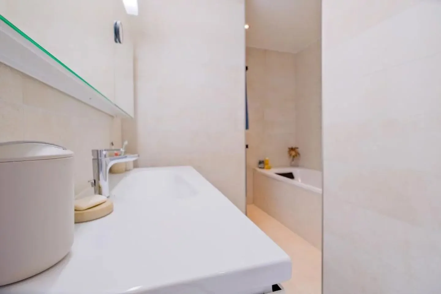 Superb and bright 4.5-room apartment - Photo 7 of 9