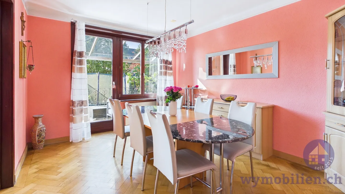 Maison individuelle spacieuse de 7,5 pièces à vendre à Burgdorf - Photo 5 sur 11