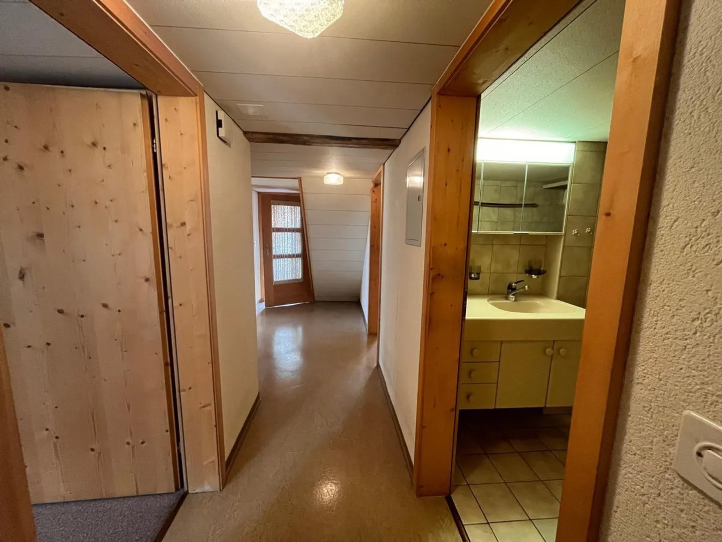 Appartement confortable de 3,5 pièces à vendre à Realp - Photo 9 sur 11