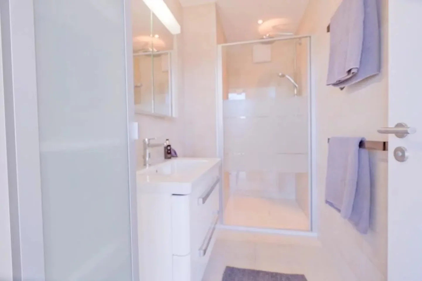 Superb and bright 4.5-room apartment - Photo 9 of 9