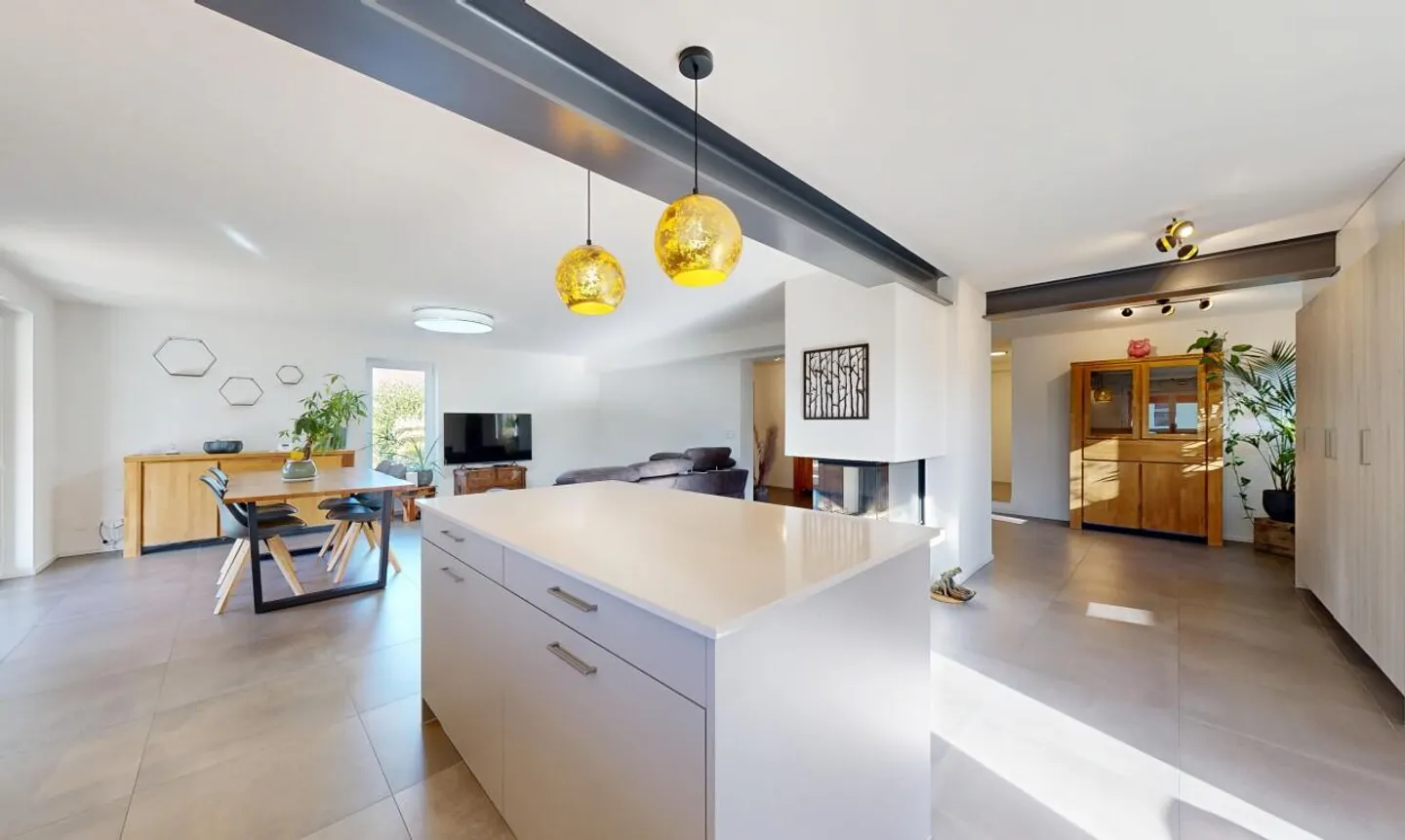 Renovated individual villa with rooftop and unobstructed view - Photo 7 of 11