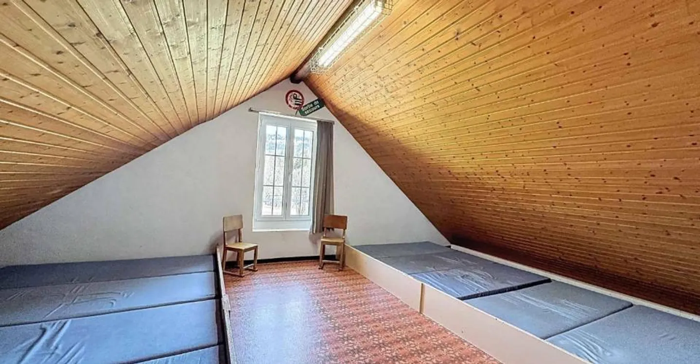 Maison spacieuse avec potentiel de colonie - Photo 8 sur 13