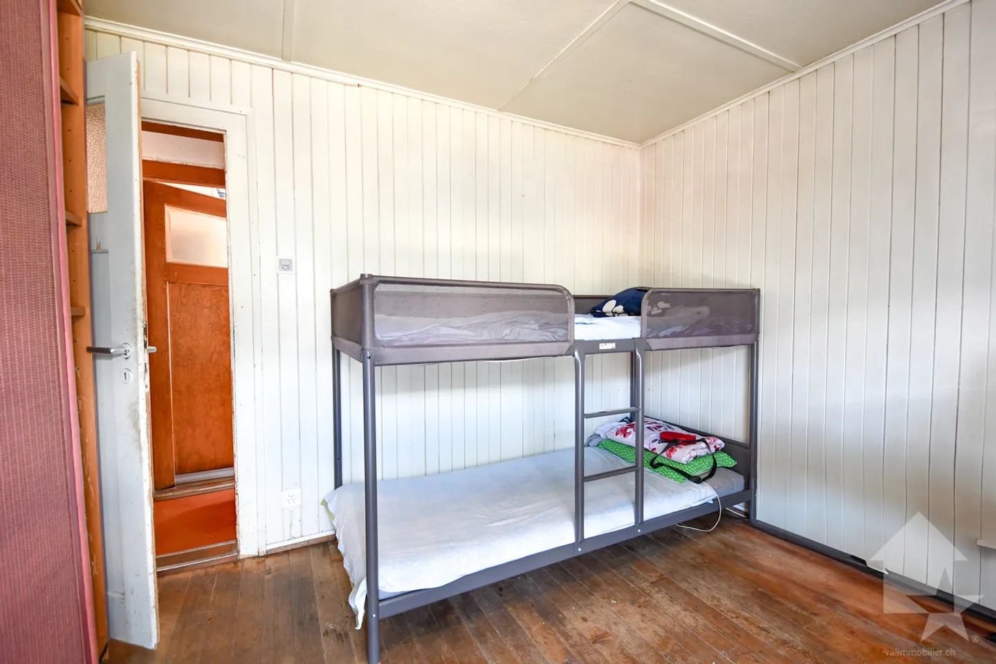 Rare opportunity: lot of two apartments in the heart of Fully - Photo 8 of 16