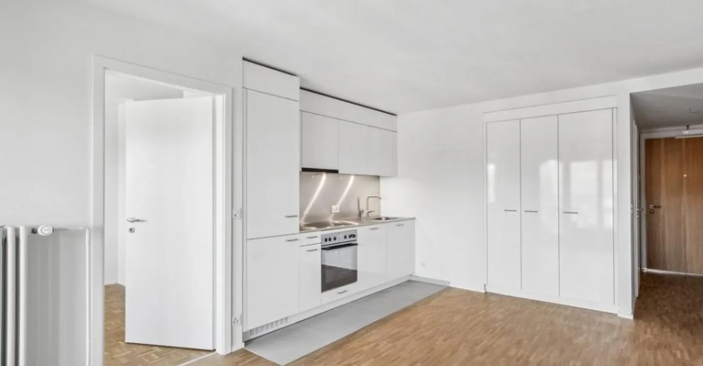 Nuovo appartamento di 2,5 stanze con balcone - Foto 1 di 5