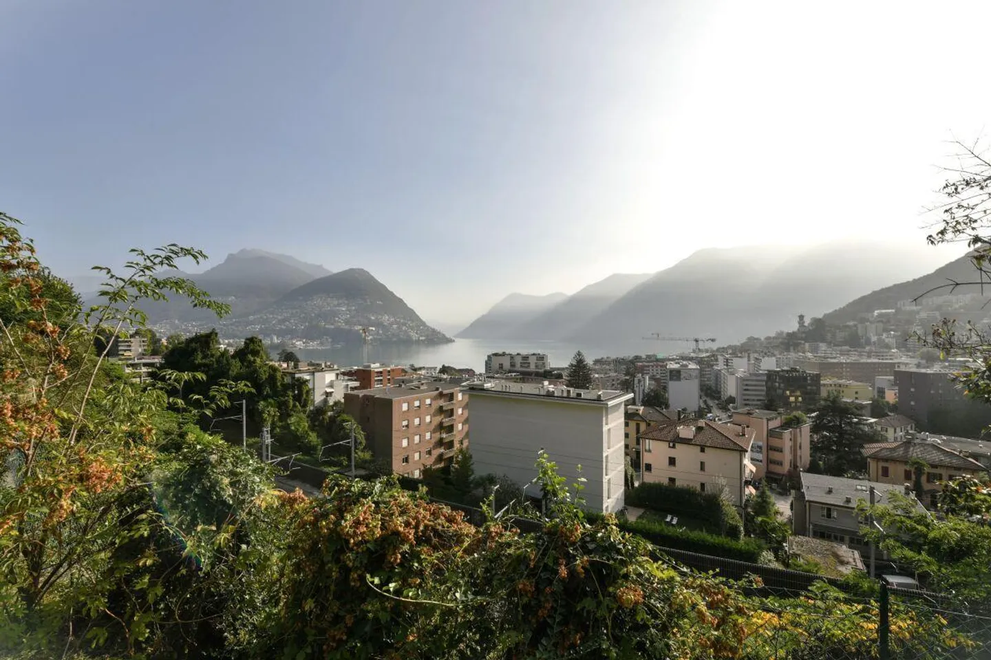 Appartamento moderno con vista sul lago 3.5 stanze - Foto 2 di 12