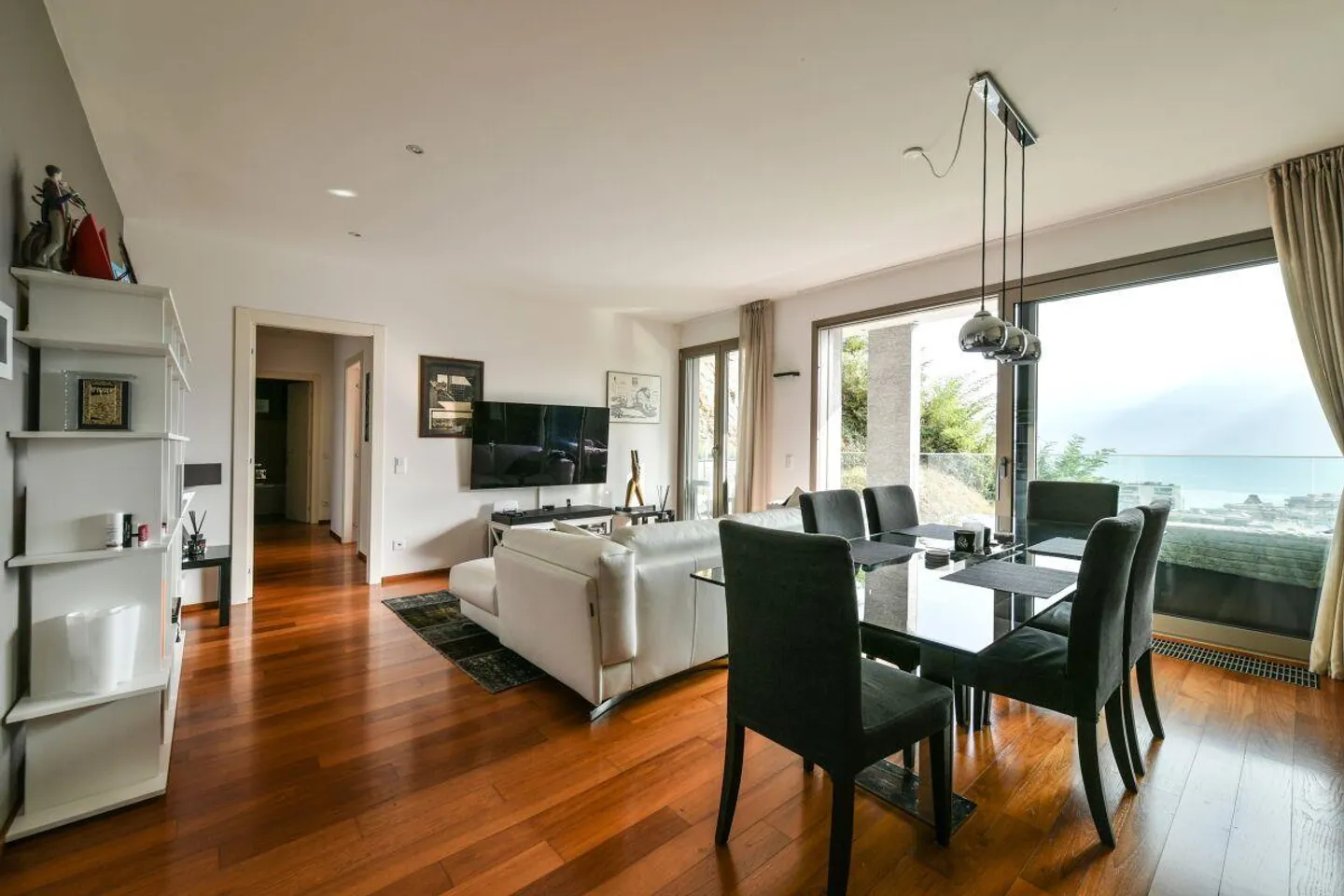 Appartamento moderno con vista sul lago 3.5 stanze - Foto 3 di 12