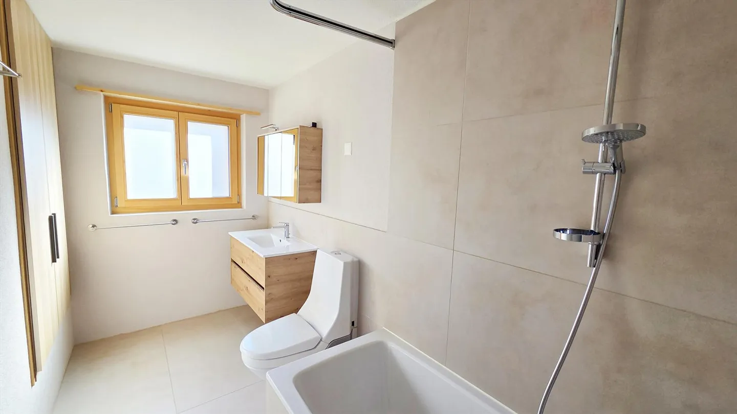 Freistehendes 6½-Zimmer-Einfamilienhaus an Aussichtslage in 30-er Zone - Photo 11 of 19