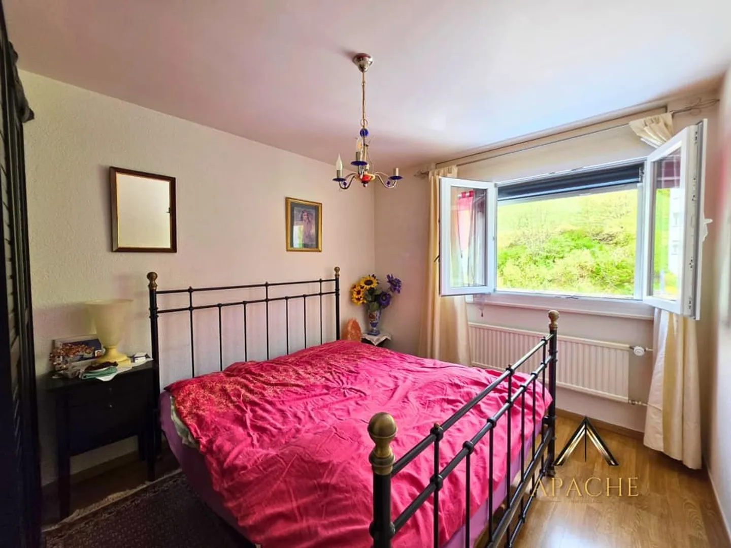 Appartamento di 3,5 locali con balcone e vista mozzafiato in posizione dominante - Foto 7 di 12
