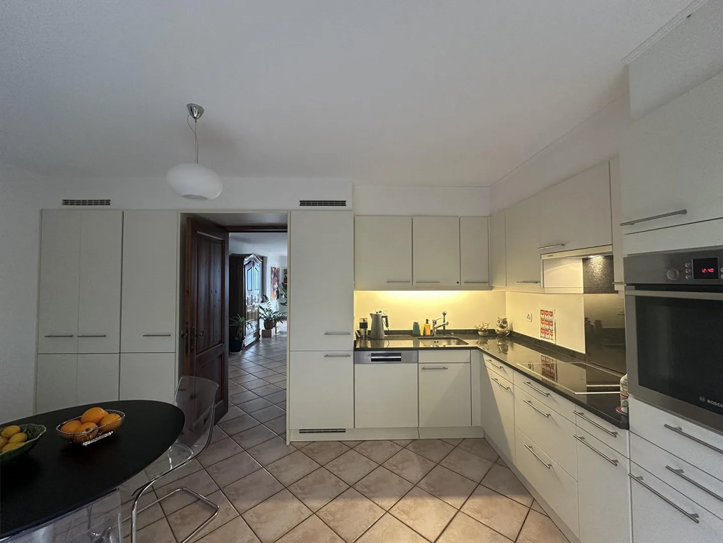 Spacious Apartment with Loggia and Lake View and Swimming Pool - Photo 9 of 13