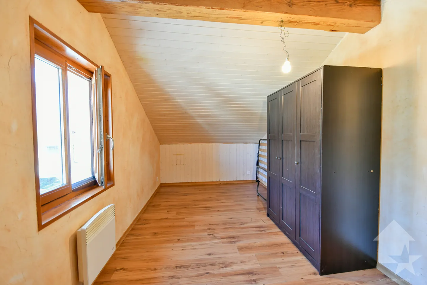 Rare opportunity: lot of two apartments in the heart of Fully - Photo 6 of 16