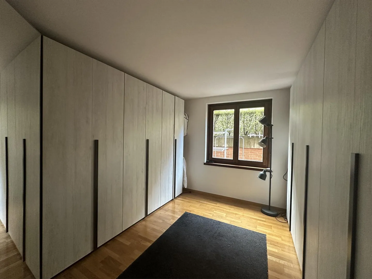 Spacious Apartment with Loggia and Lake View and Swimming Pool - Photo 12 of 13