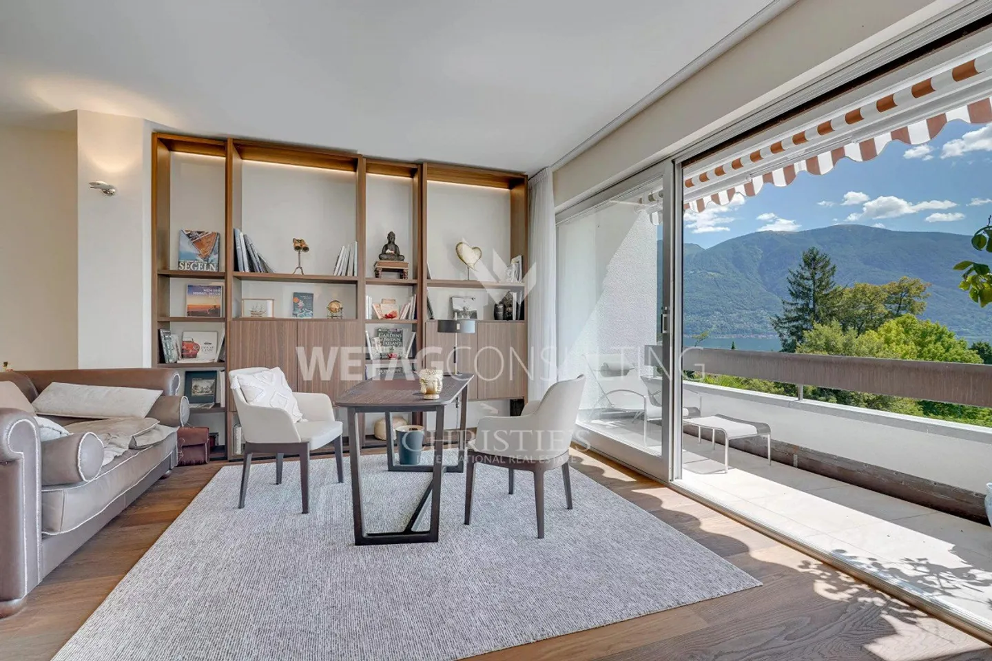 Attico esclusivo e spazioso con vista panoramica sul lago - Foto 10 di 13
