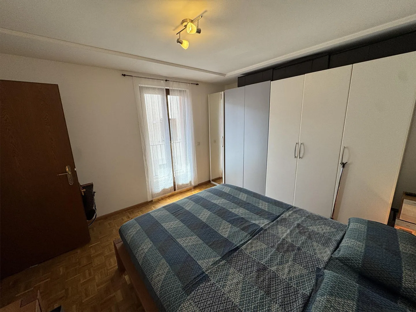 Fascinating 2.5-Room Apartment in the Heart of Vezia in a Historic House - Photo 21 of 23