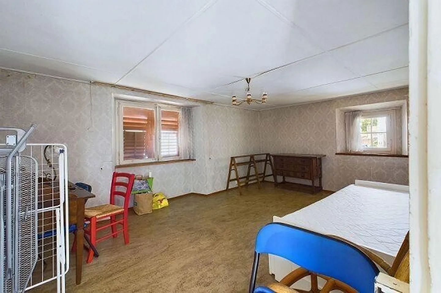 Rustikales Haus mit genehmigten Plänen - Foto 3 von 13