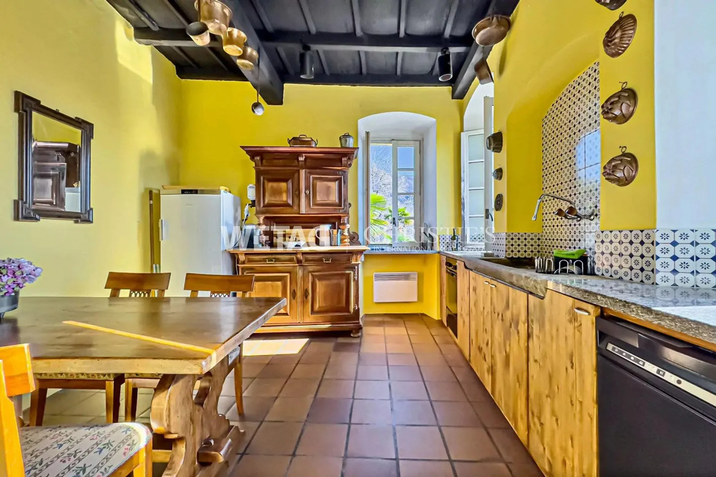 Historische Villa in Comano - Foto 4 von 13