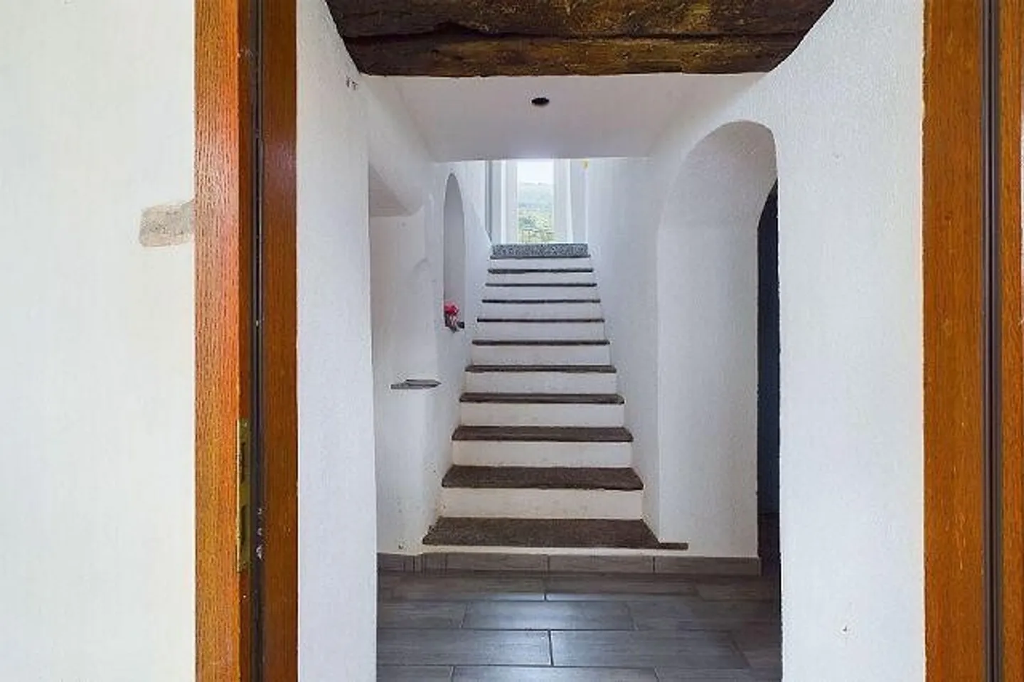 Rustikales Haus mit genehmigten Plänen - Foto 8 von 13