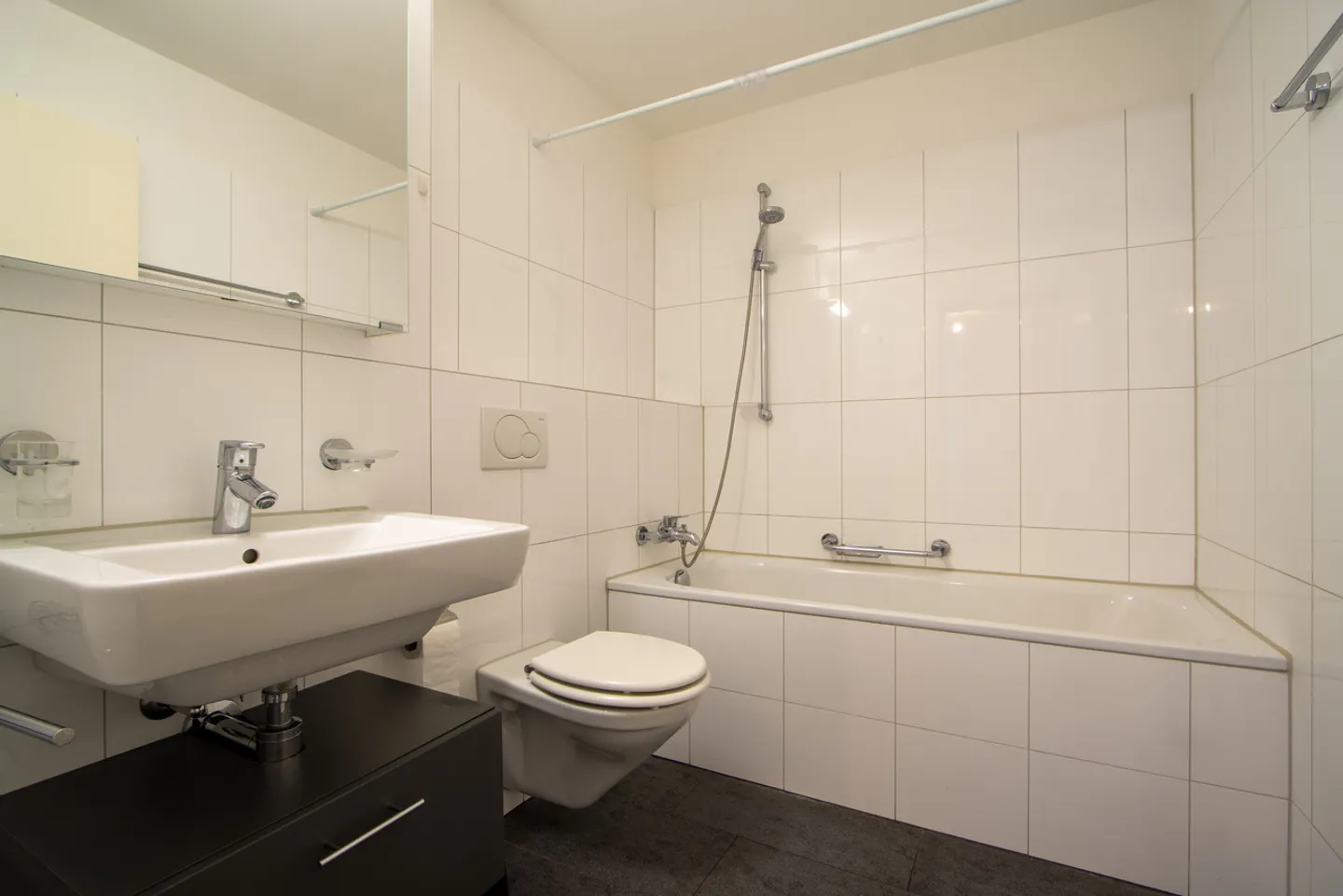 Moderne 3,5-Zimmerwohnung in Murten - Foto 4 von 8