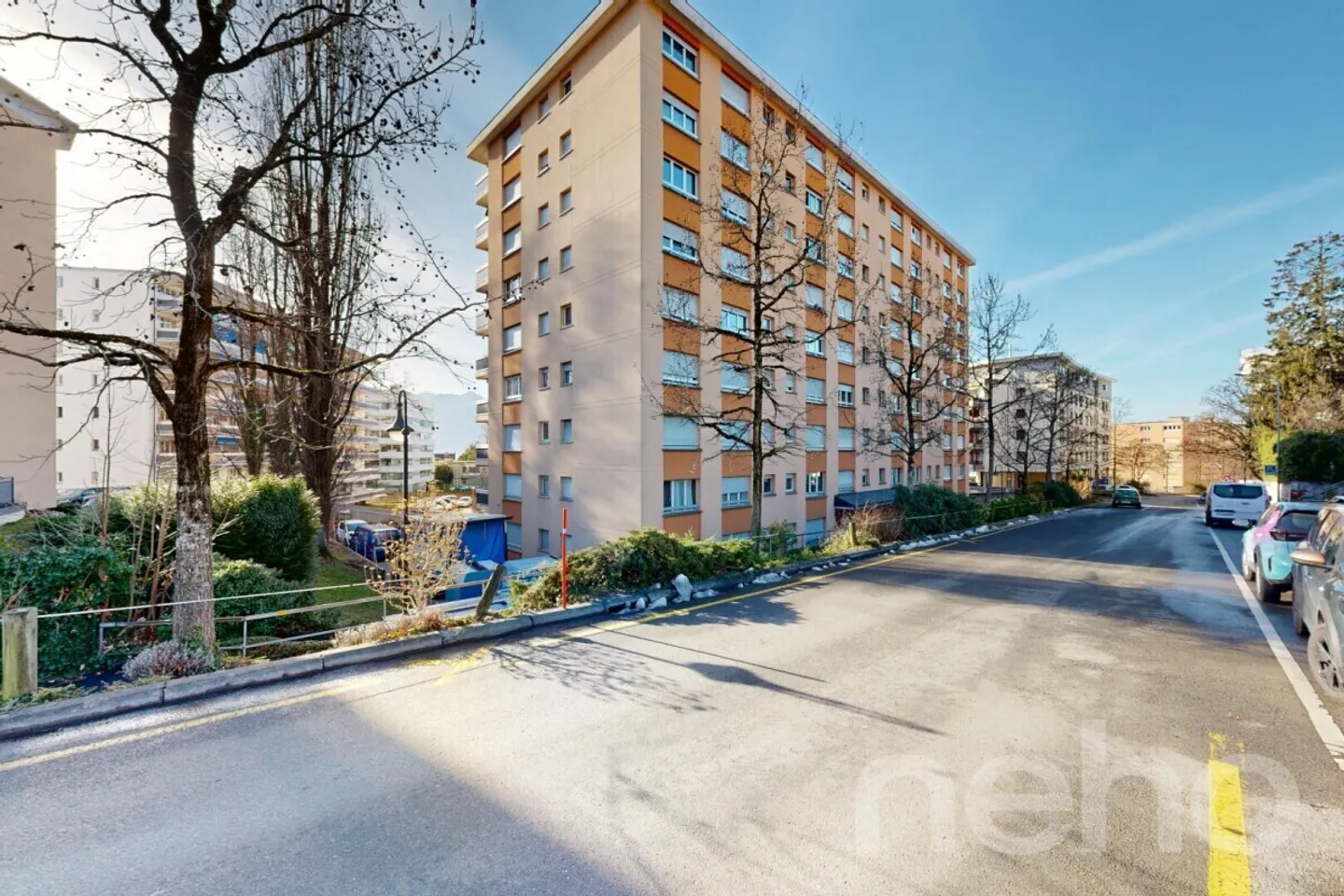 Studio lumineux avec grand balcon - Photo 7 sur 8