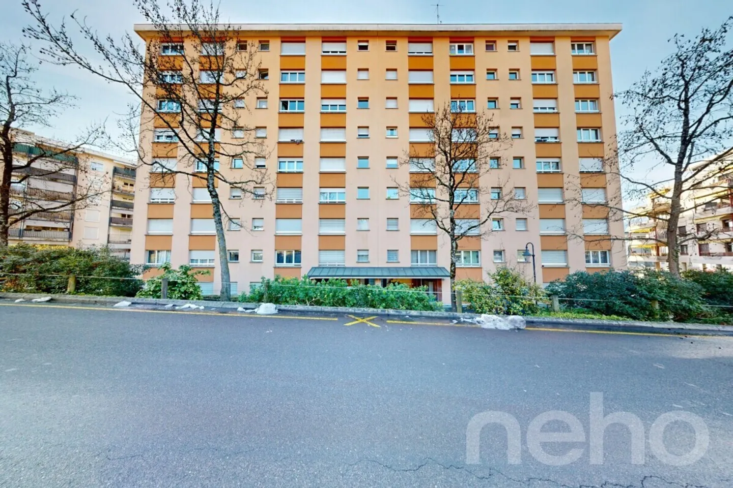 Studio lumineux avec grand balcon - Photo 8 sur 8