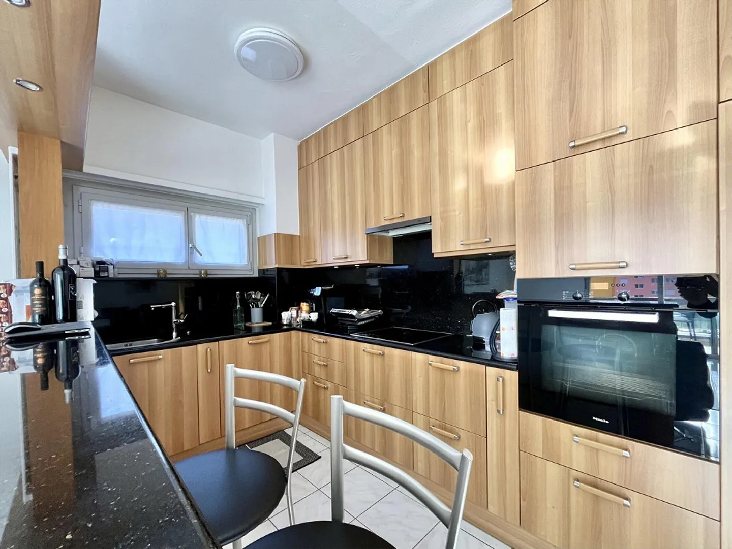 Großes Dachgeschoß mit 5,5 Zimmern und Terrasse in Bellinzona zu vermieten - Foto 2 von 9