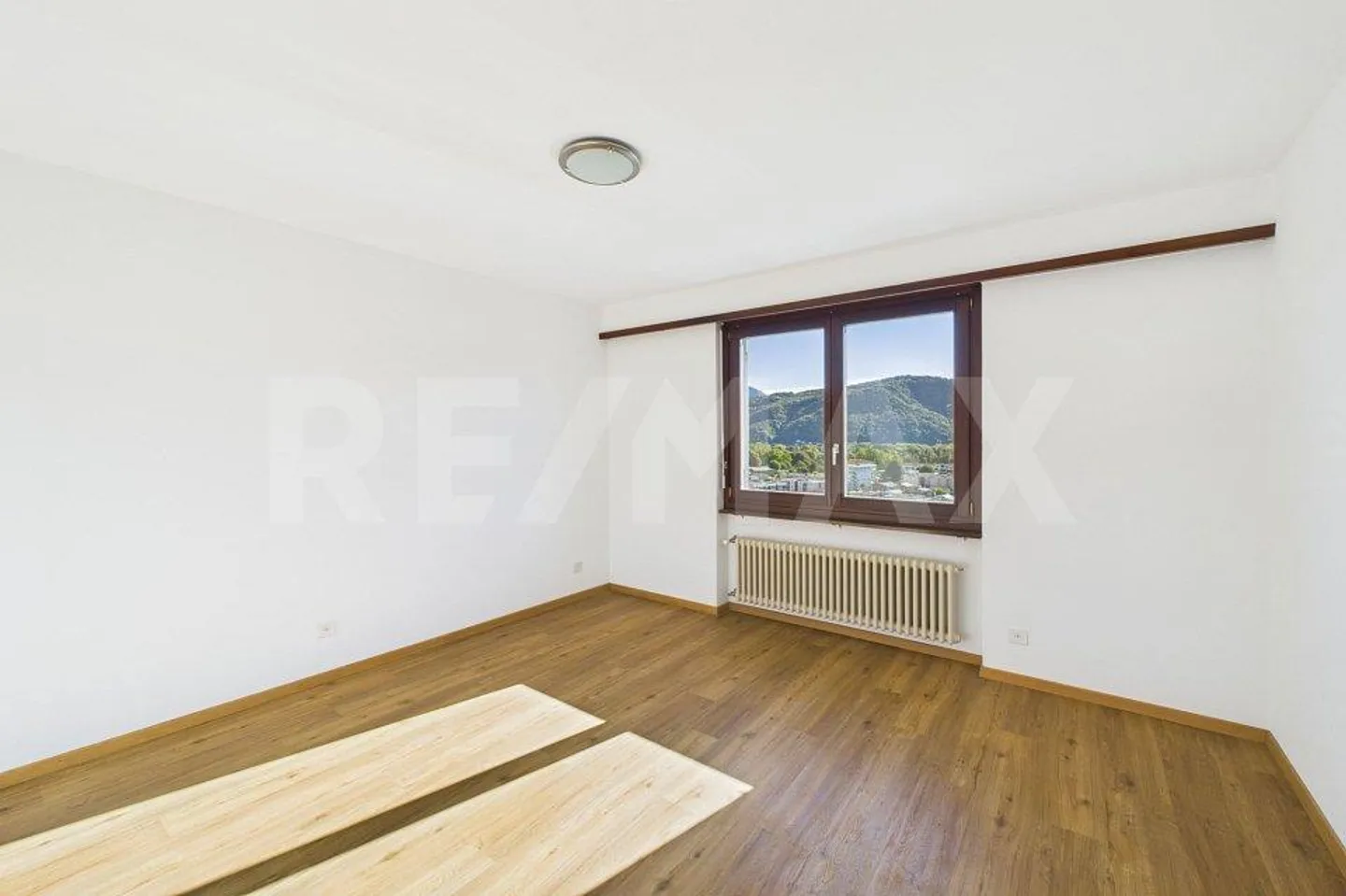 Casa singola in affitto - Foto 4 di 13