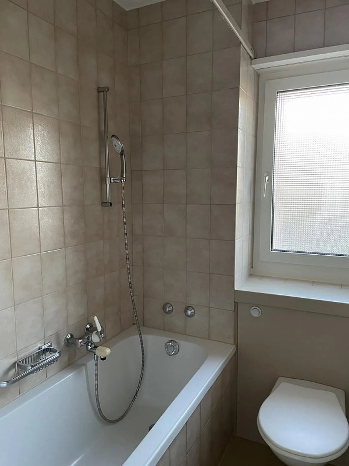 Appartement central de 4,5 pièces près de la gare - Photo 3 sur 8