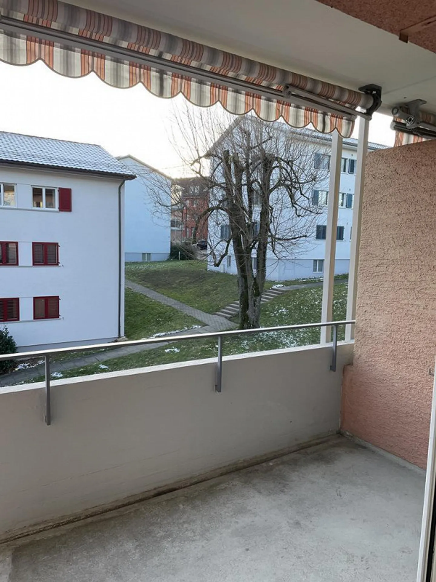 Appartement central de 4,5 pièces près de la gare - Photo 4 sur 8