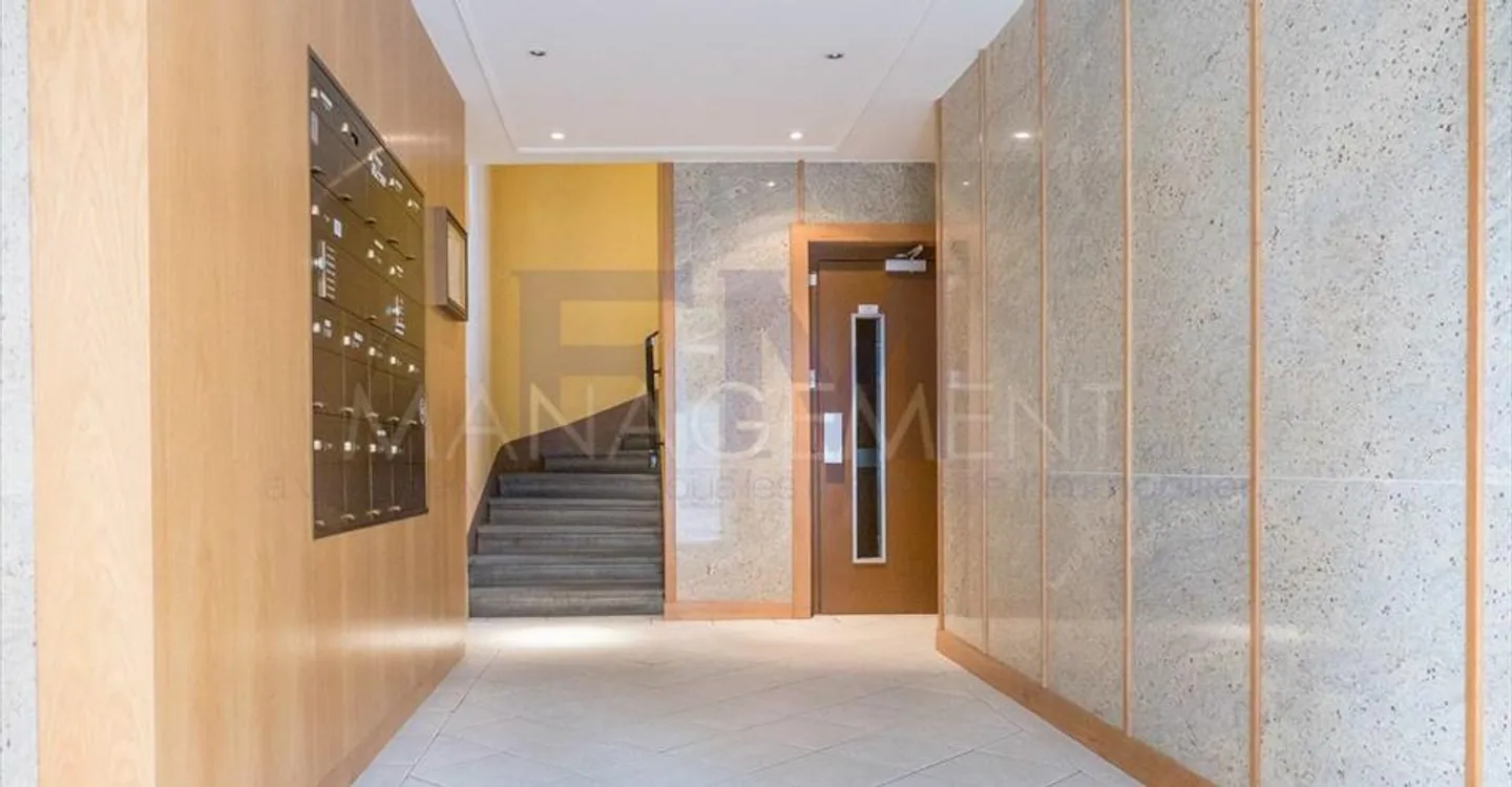 Spazio ufficio in affitto - Foto 1 di 10