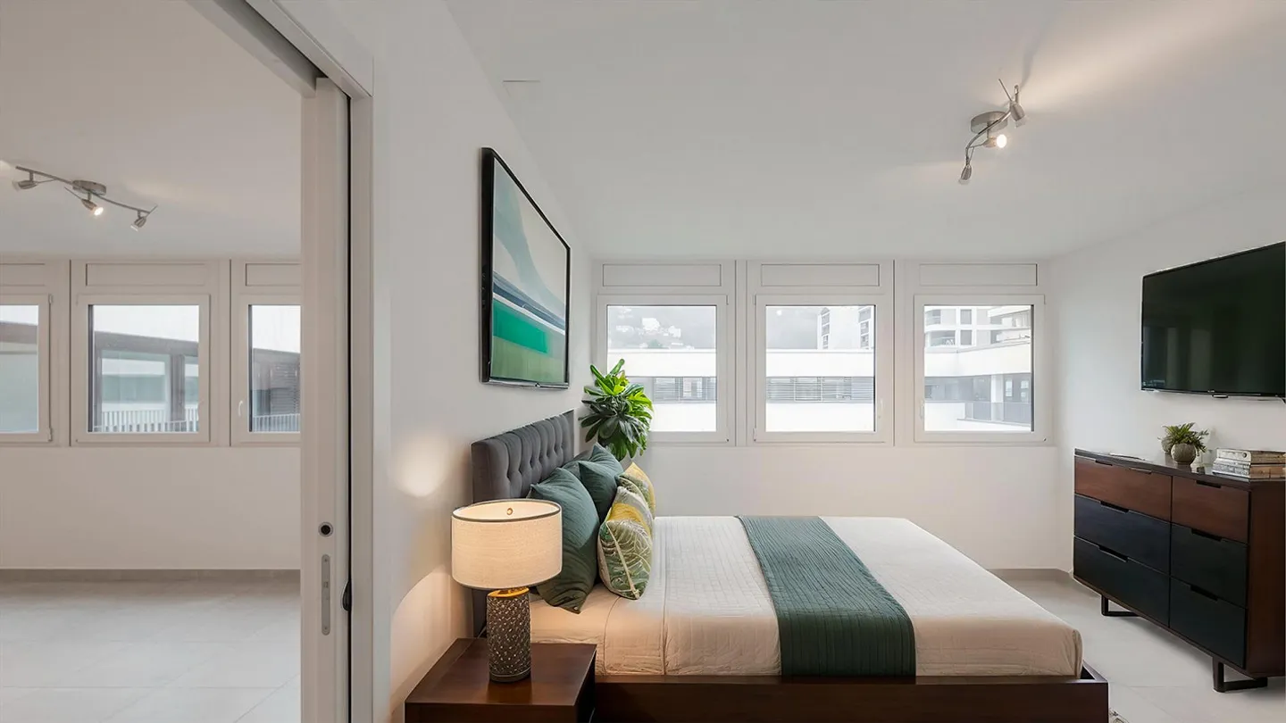 Refined 4.5-room apartment in the heart of Locarno - Photo 3 of 4