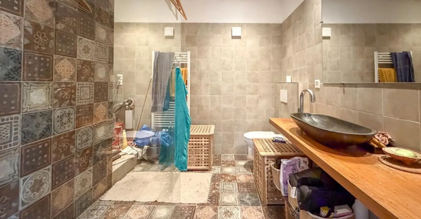 Maison Charmante avec Revenus Locatifs - Photo 8 sur 11