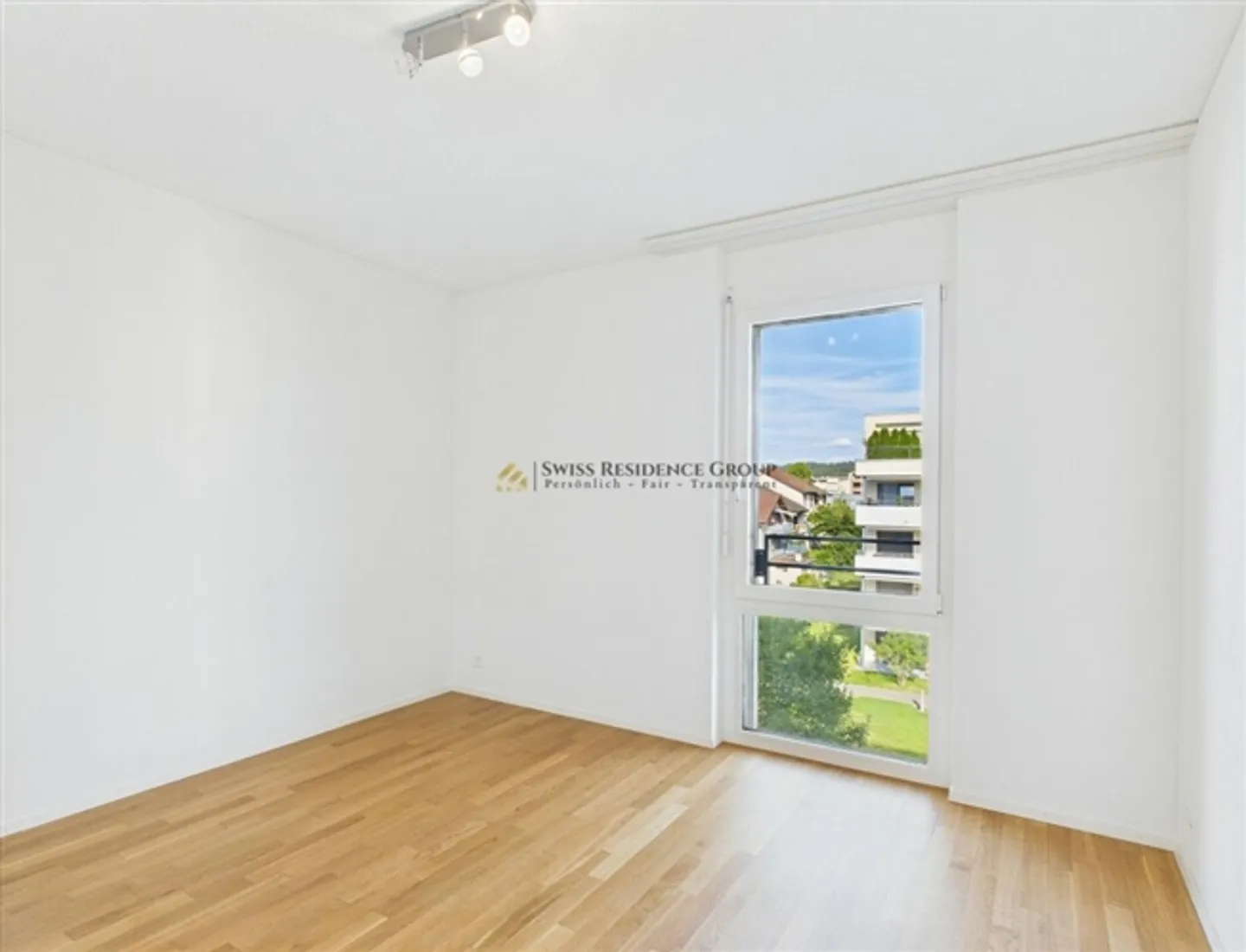 Beau logement avec vue et emplacement central - Photo 7 sur 10