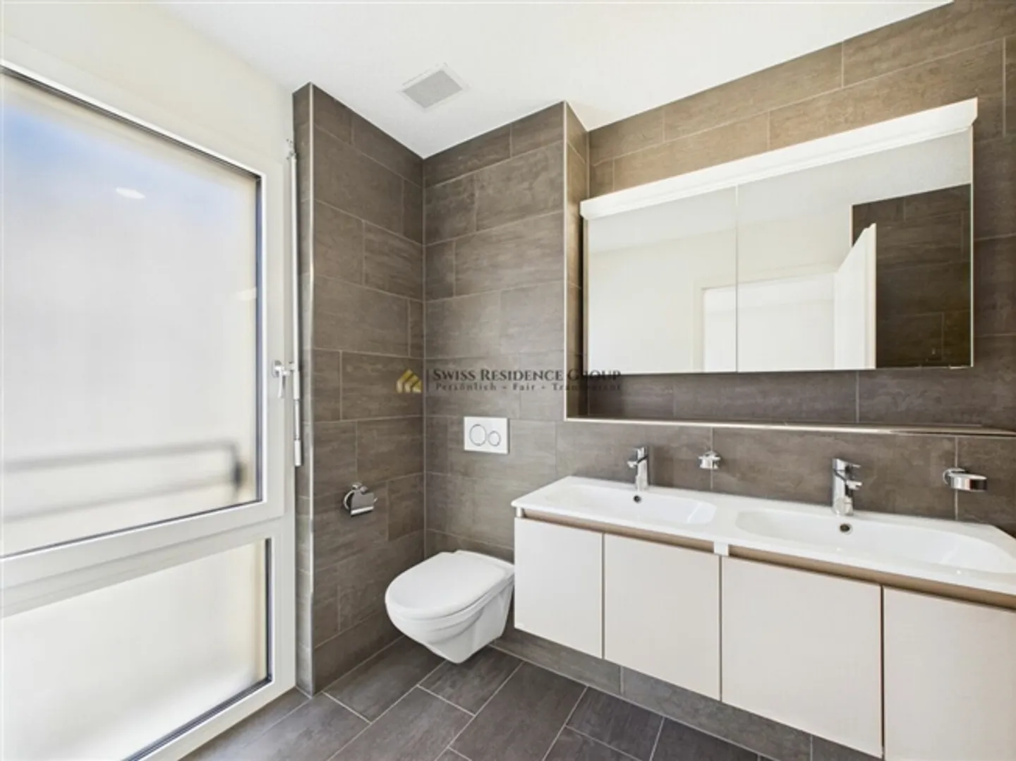 Beau logement avec vue et emplacement central - Photo 8 sur 10