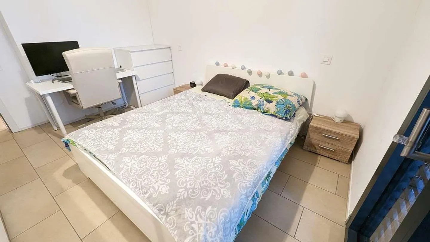 Lugano : appartement moderne de 3,5 pièces avec terrasse près du centre - Photo 4 sur 6