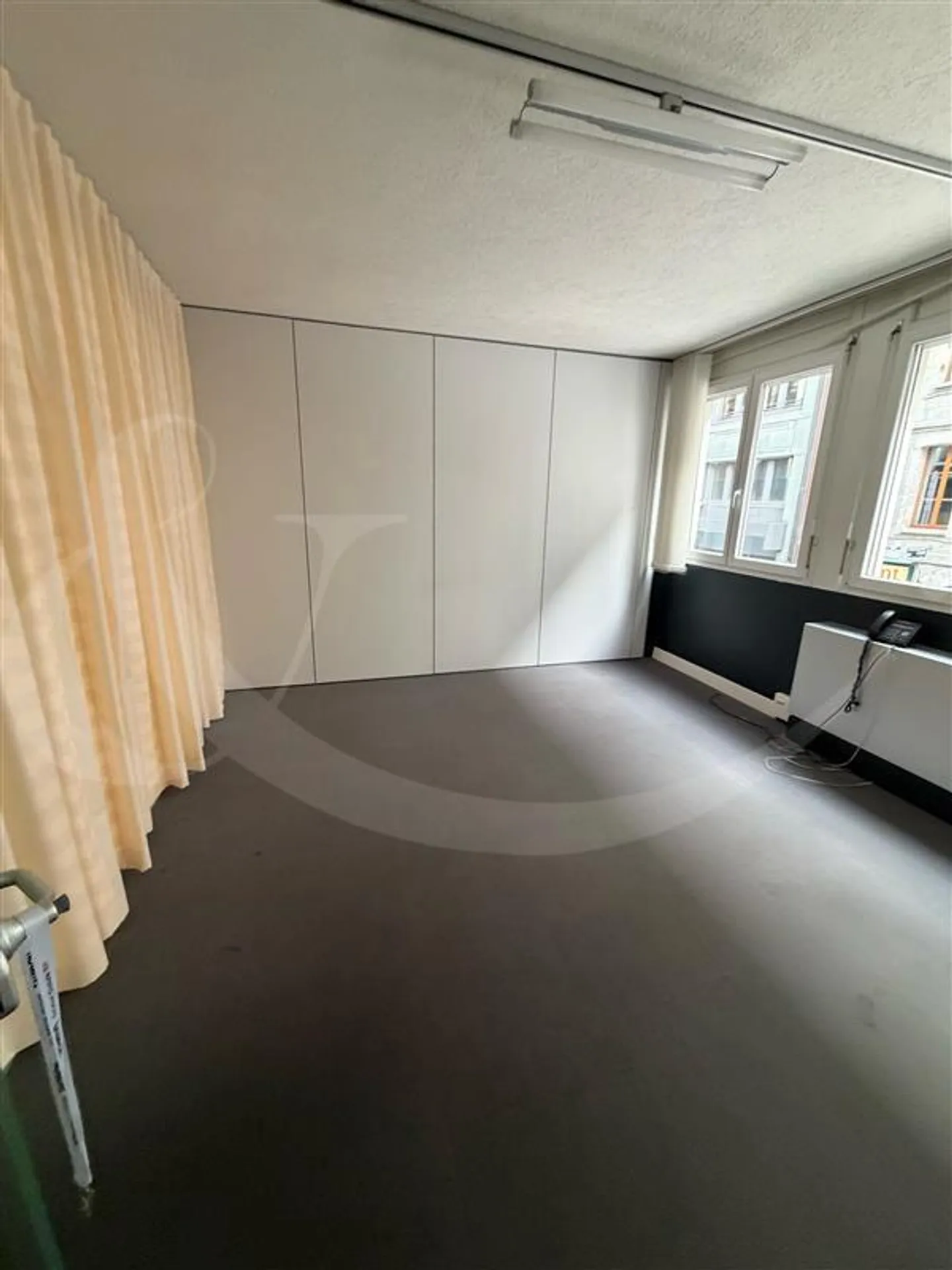 19 Rue Neuve-Du-Molard, Office in the heart of Geneva - Photo 1 of 2