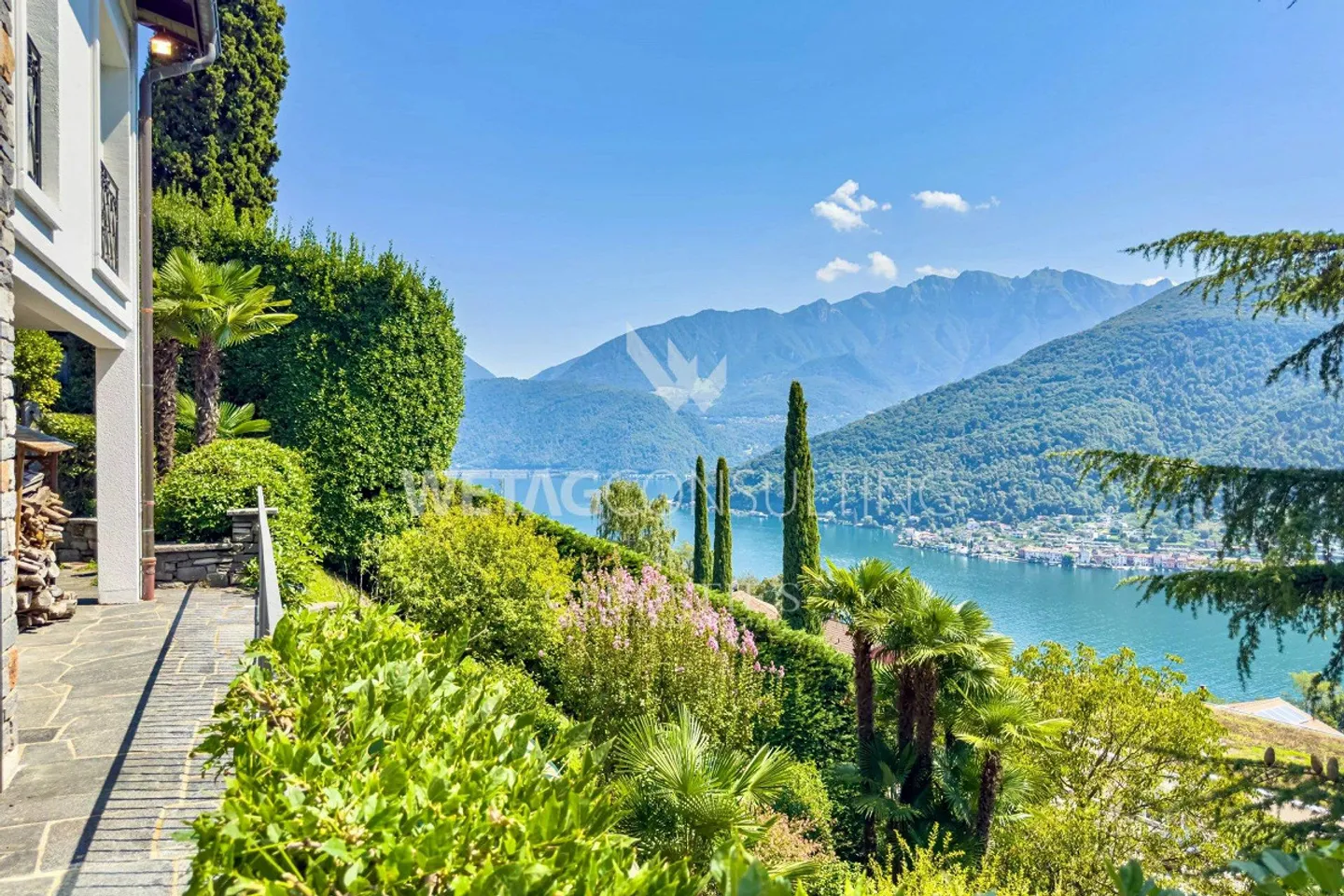 Fascino Mediterraneo sul Lago di Lugano: Elegante Villa con Piscina & Vista Lago - Foto 1 di 13