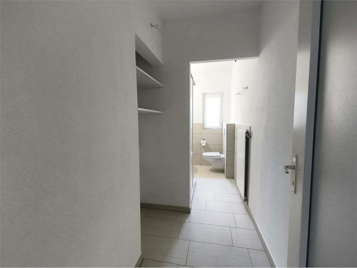 Canobbio - Spazioso Quadrilocale 4.5 Locali con Terrazzino in Casa Tra - Foto 11 di 13