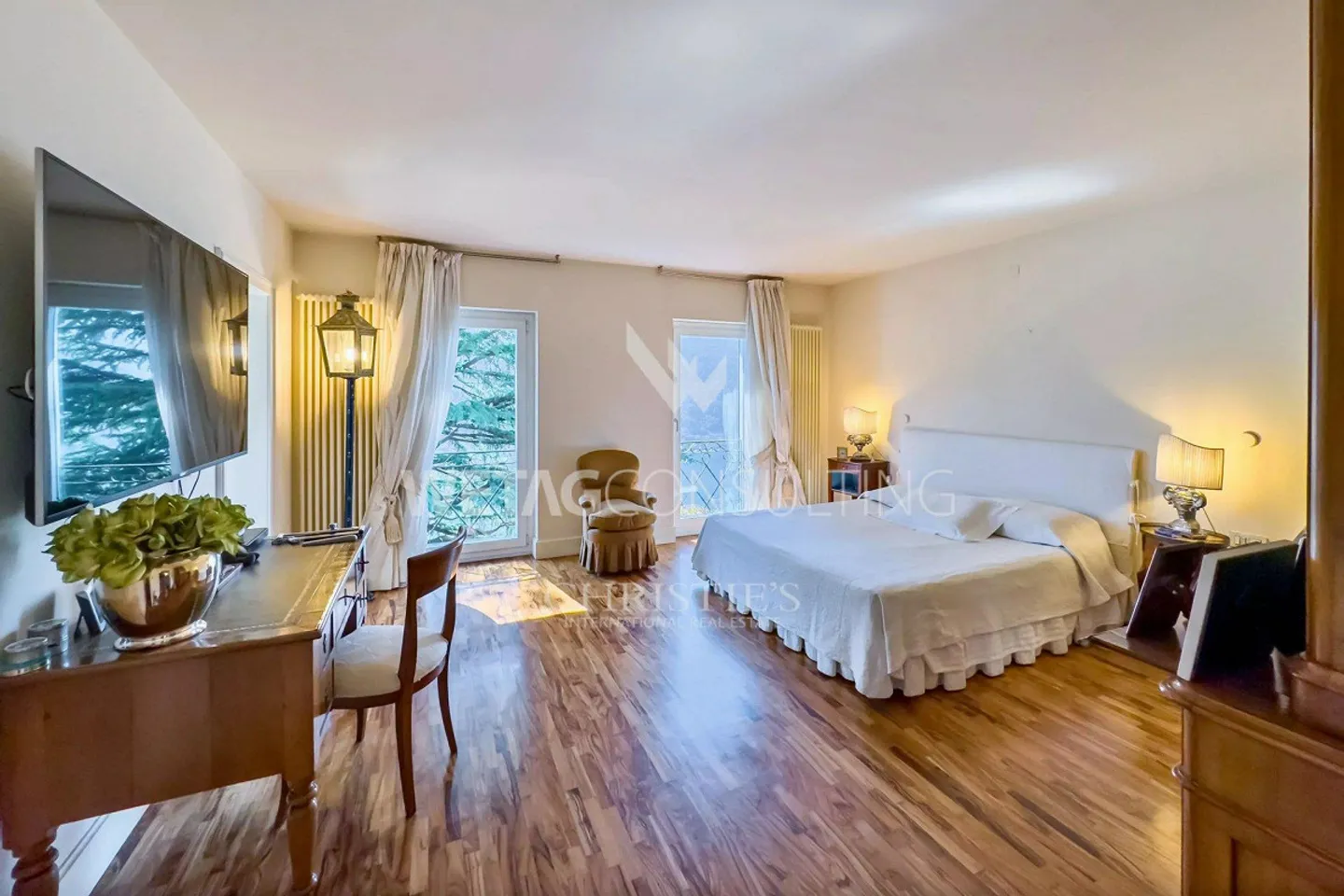 Fascino Mediterraneo sul Lago di Lugano: Elegante Villa con Piscina & Vista Lago - Foto 5 di 13
