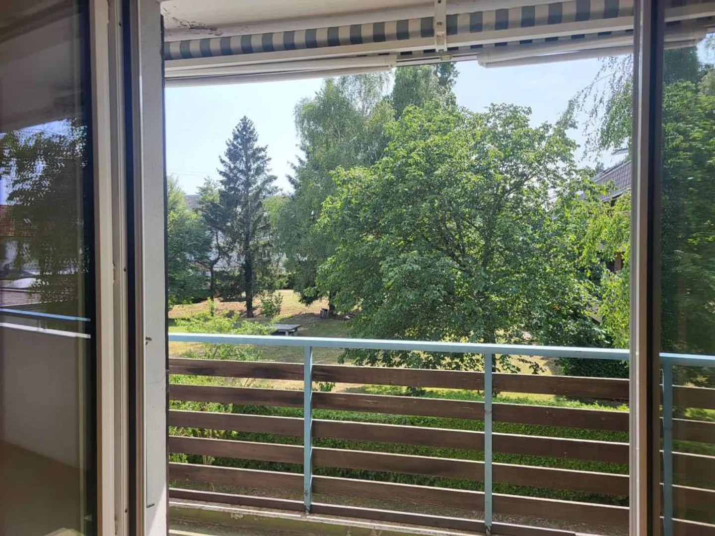 Apartment with 3 rooms on the 1st floor in Perly 1258 - Photo 3 of 8