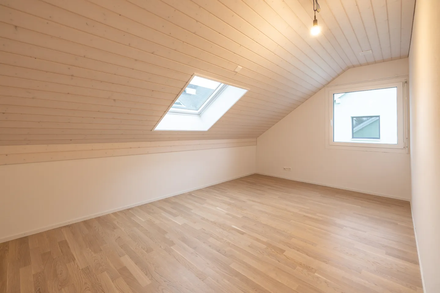 4.5 camera al piano attico condominio in una posizione tranquilla - Foto 8 di 12