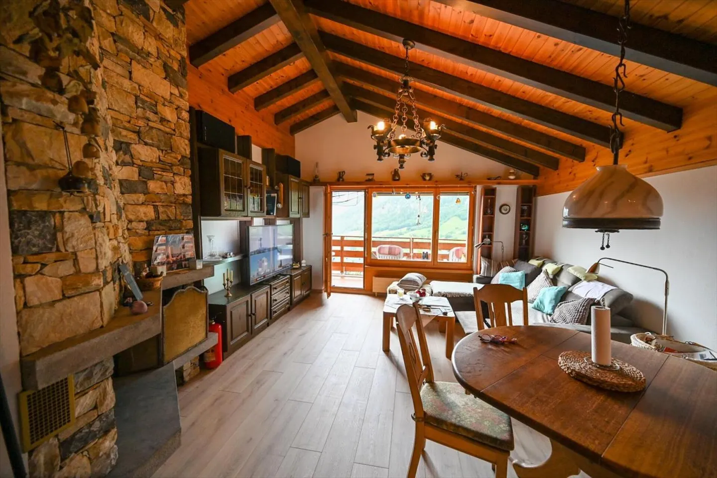 Darchboden 4.5 pièces à Leukerbad - Photo 1 sur 13